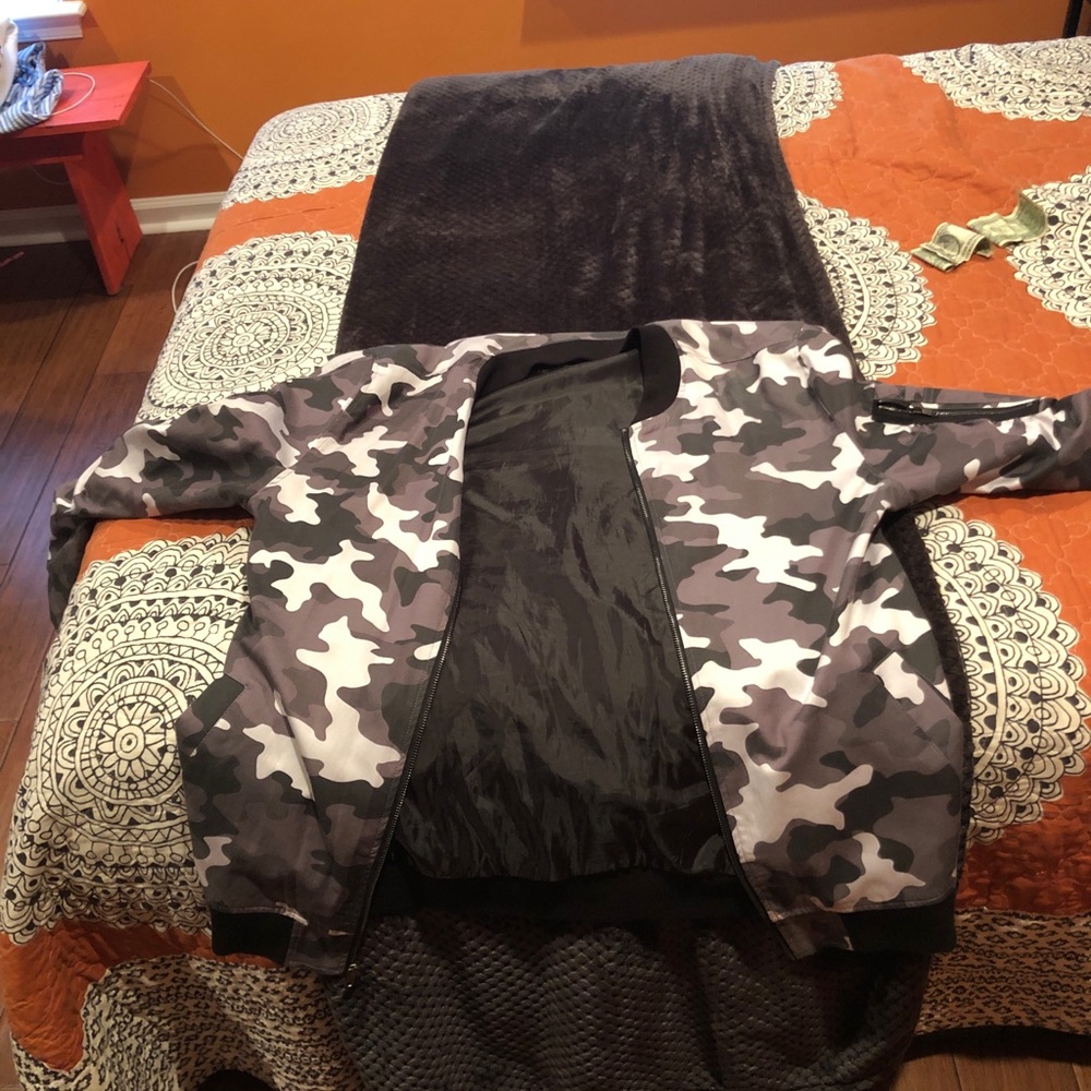 Light jacket - Picture 2 of 2